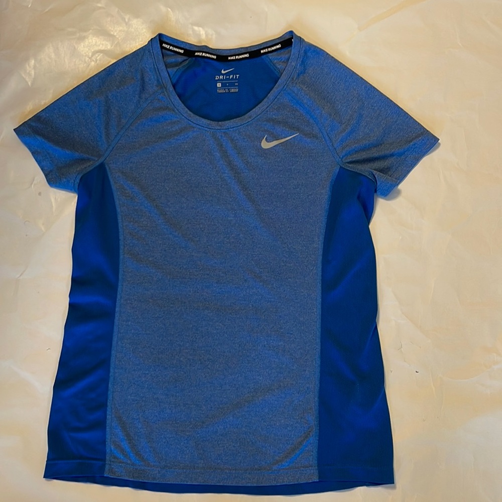 Nike dri fit athletic t-shirt